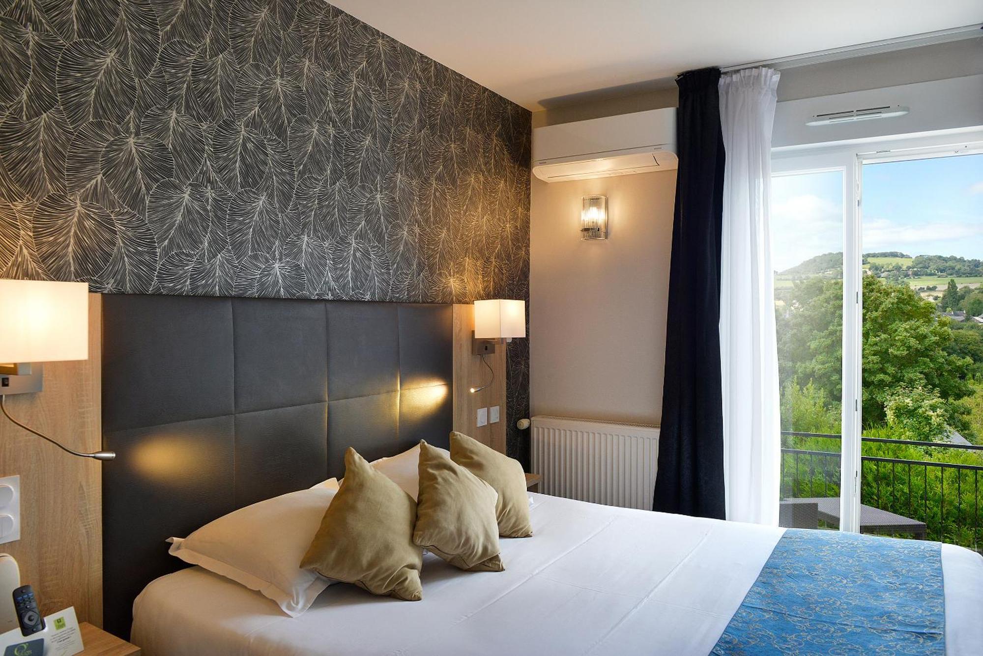 Logis Hotel Spa Restaurant Au Site Normand Clécy Exteriér fotografie
